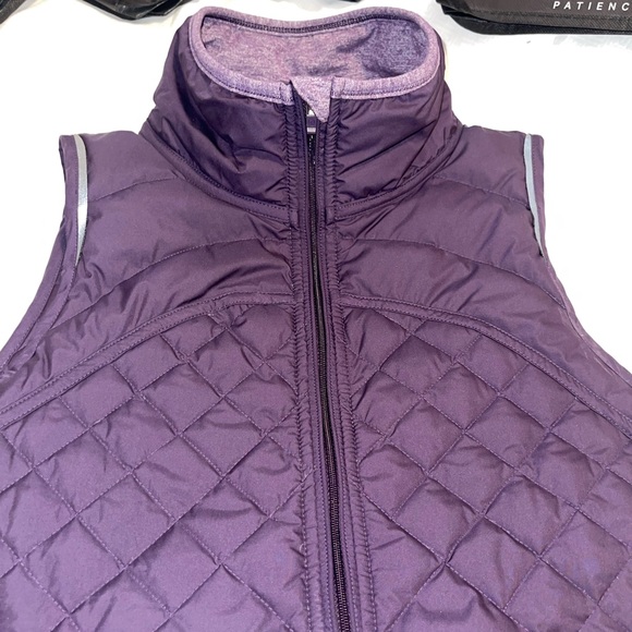 Lululemon Fluff Off Vest. Deep Zinfandel. Size 12. - Picture 6 of 12